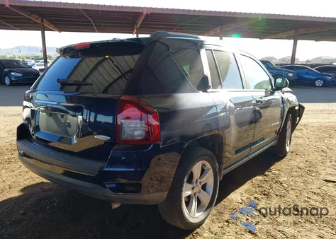 2017 Jeep Compass Latitude 4X4 from USA, damaged, VIN 1C4NJDEB3HD105334